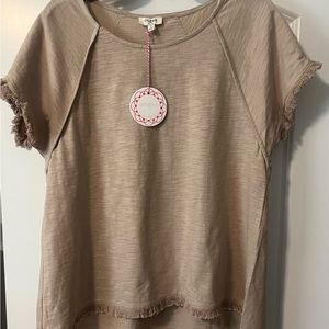 Linen Top. Color: Latte